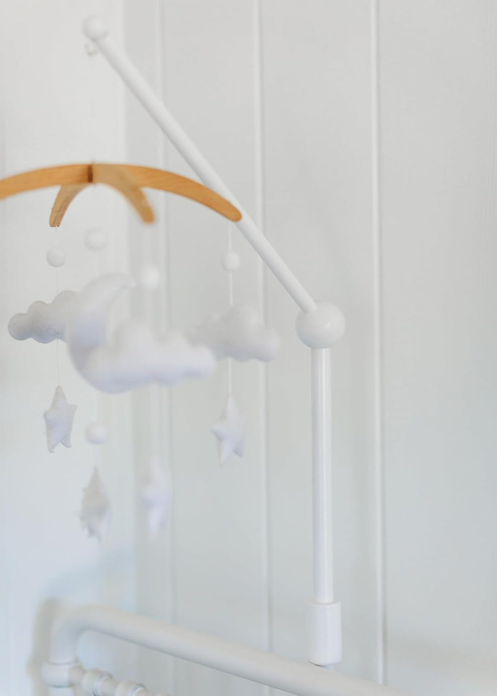 Baby Crib Mobile Arm Wooden Holder - Baby Mobile Hanger for Crib (31 inch, 100% Natural Beech Wood) Strong Anti Slip - Nursery Decor & Gift Accessories (White)
