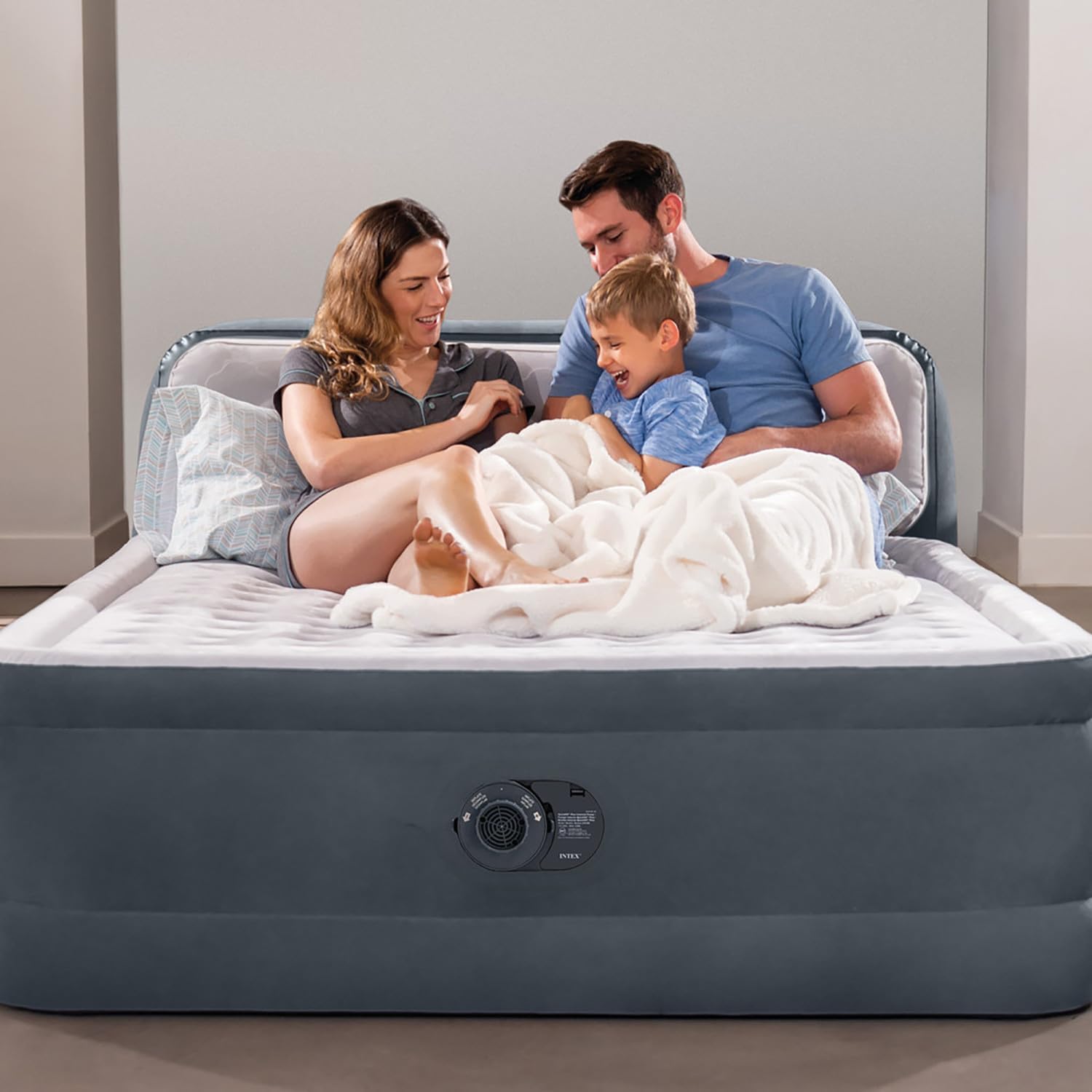 Intex 64447ED Dura-Beam Deluxe Ultra Plush Air Mattress with Headboard: Fiber-Tech ¨C Queen Size ¨C Built-in Electric Pump ¨C 18in Bed Height ¨C 600lb Weight Capacity