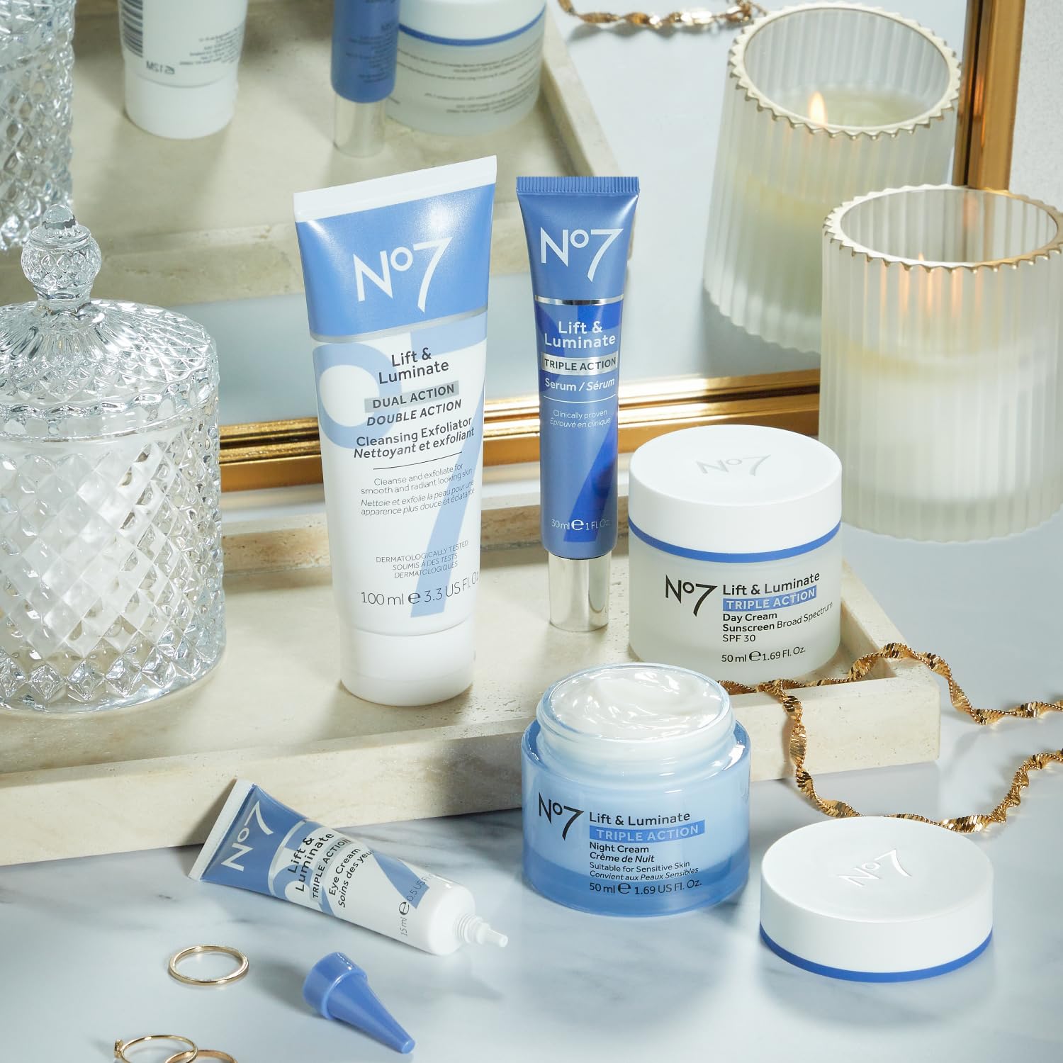No Lif Luminat Dua Actio Cleansin Exfoliatin Fac Was Gentl Fac Exfoliato wit Vitami C B Dee Por Cleanse fo Dul Uneve Ski Ton (3. F Oz)