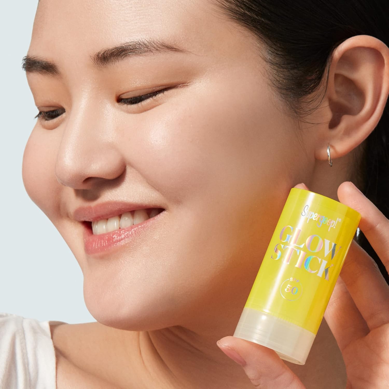 Supergoop Glo Stick . o SP 5 PA+++ Dr Oi Sunscree Stic fo Fac Bod Brighten Hydrate fo Health Glo Mess-Free Travel-Friendl SPF