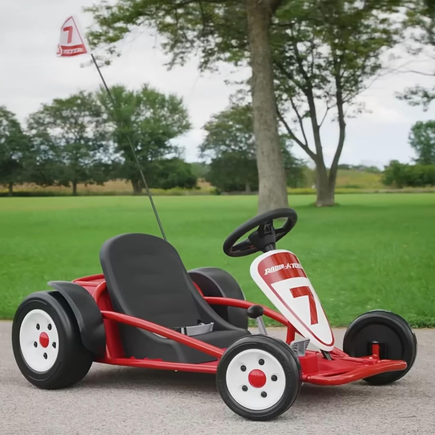 Radio Flyer Kids Go Kart, Ultimate Outdoor Racing Cart for Ages 3 to 8 Years Old, Red