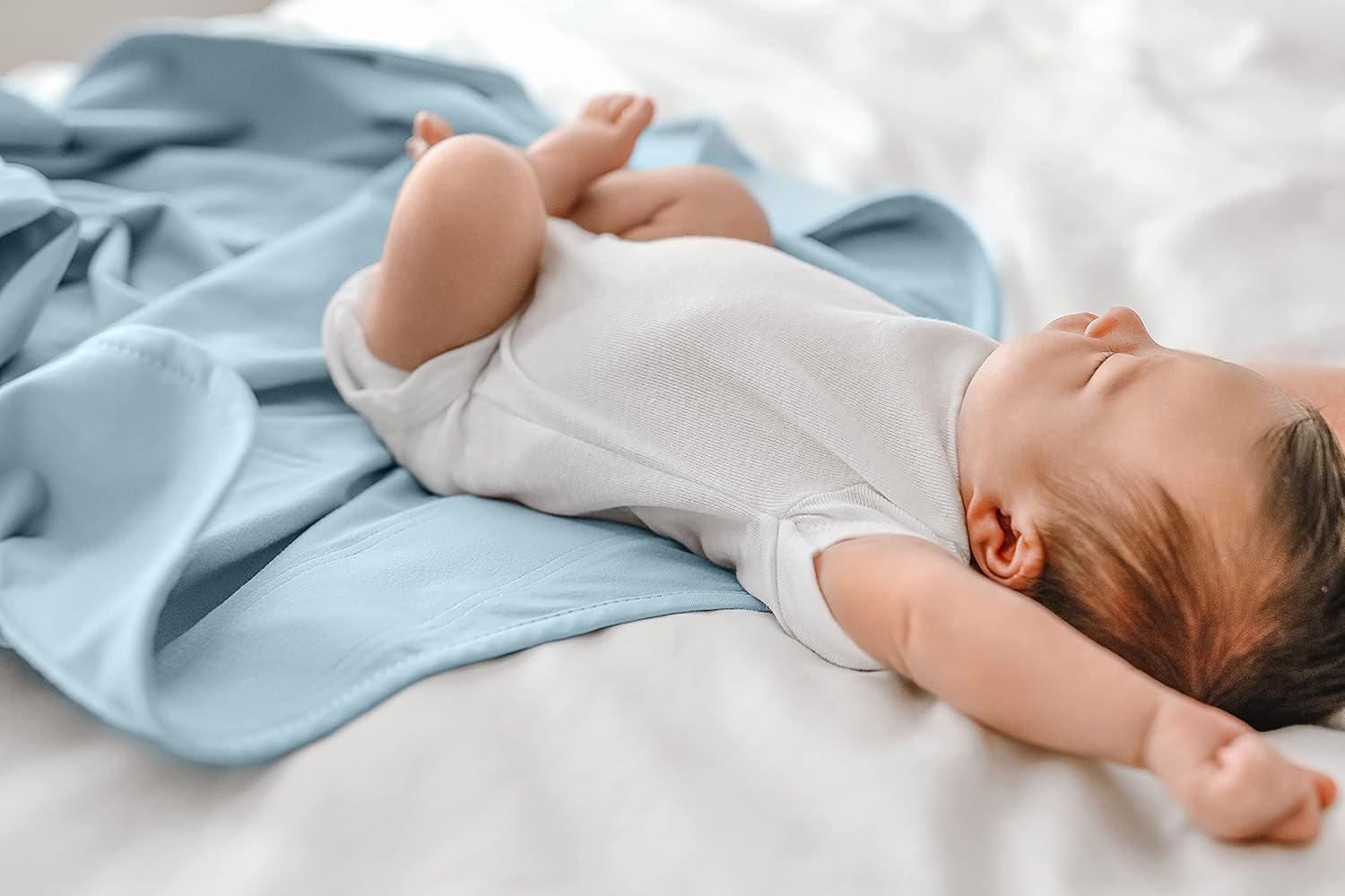 Th Olli Swaddl Bundl  Slee Swaddle fo Babie Breathable Moisture-Wickin Fabri t Preven Overheatin Soft Adjustabl Fi Idea fo Newborn (Sk Steele)