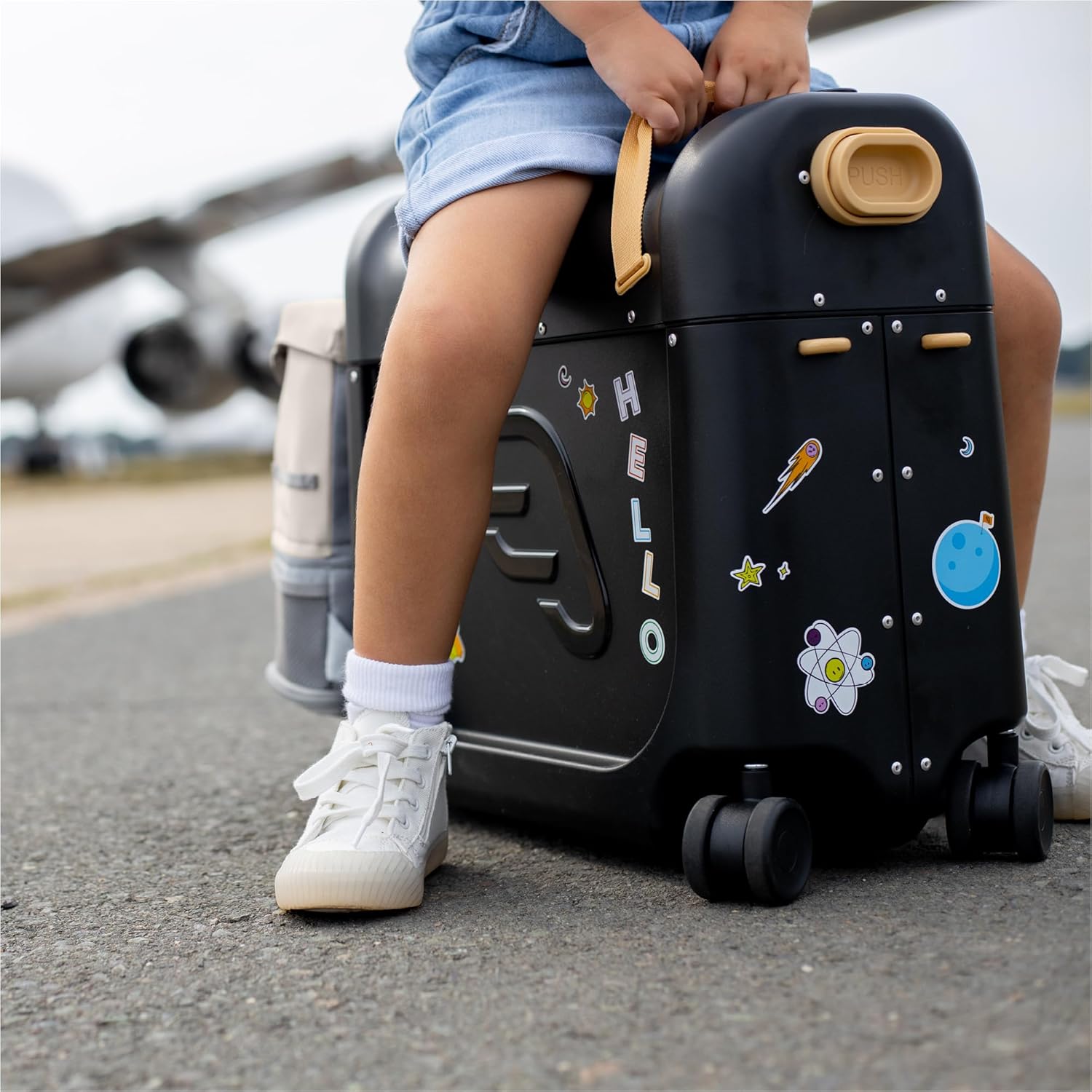 JetKid Stokk Trave Bundle Blac Include BedBo Ride-O Suitcas Backpac Bes fo Kid 2- Year Ol (U t 7 lbs)