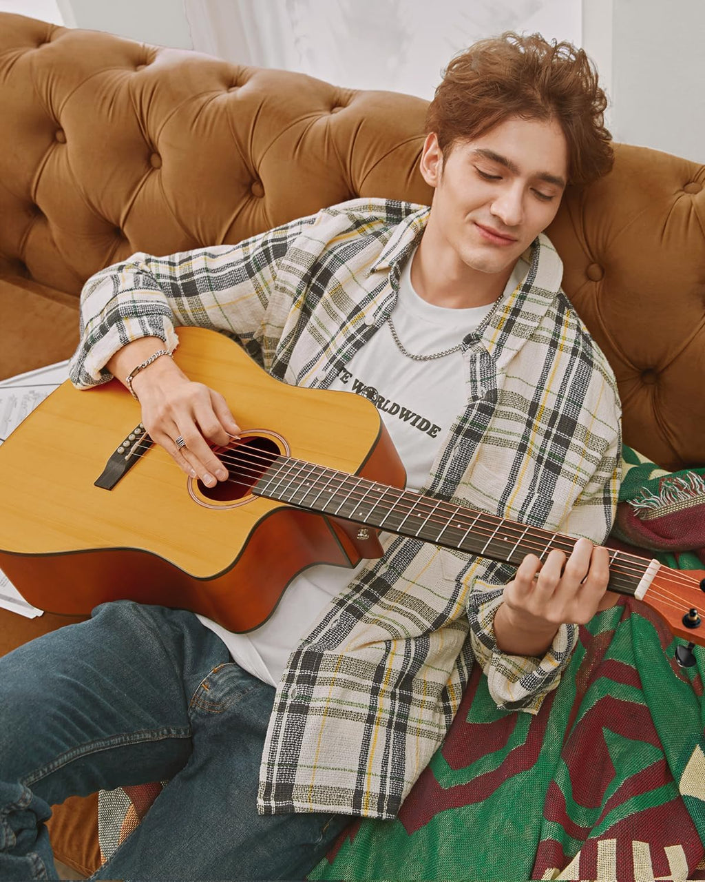 41¡± Acoustic Guitar Bundle for Beginners Adults with Online Lesson, 4/4 Full Size Steel Acustica Guitarra with Gig Bag, Tuner, Strap, Strings, Picks, Capos, Cutaway, Natural, DAG-1C/DAD-110C