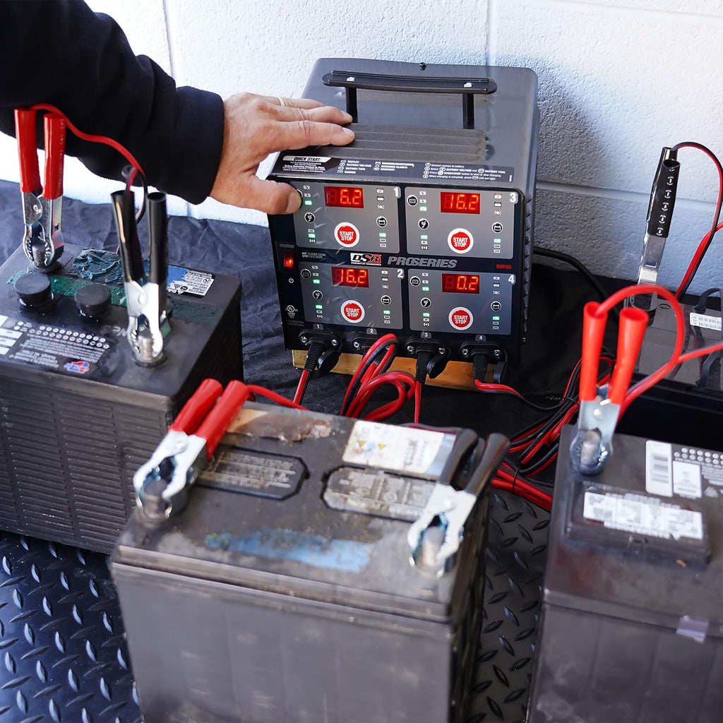 Schumache Electri DS Pr Heavy-Dut 4-Ban Automati 10 Ca Batter Charge an Maintainer Chargin Station Professiona Grade fo 6V/12 Automotiv an Marin Batteries DSR125