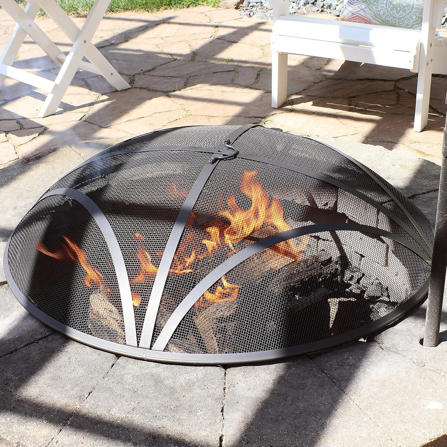 Sunnydaze Black Reinforced Steel Mesh Fire Pit Spark Screen with Ring Handle - 24-Inch Diameter